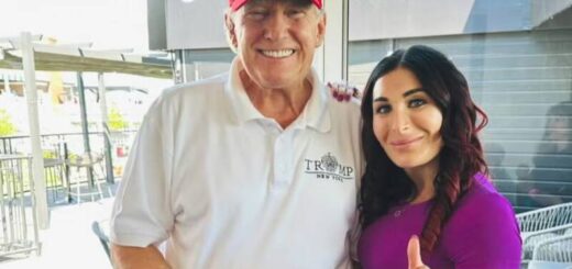 زنیکه به ترامپ نزدیک